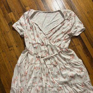 No Boundaries XL White Floral Faux Wrap Tiered Dress